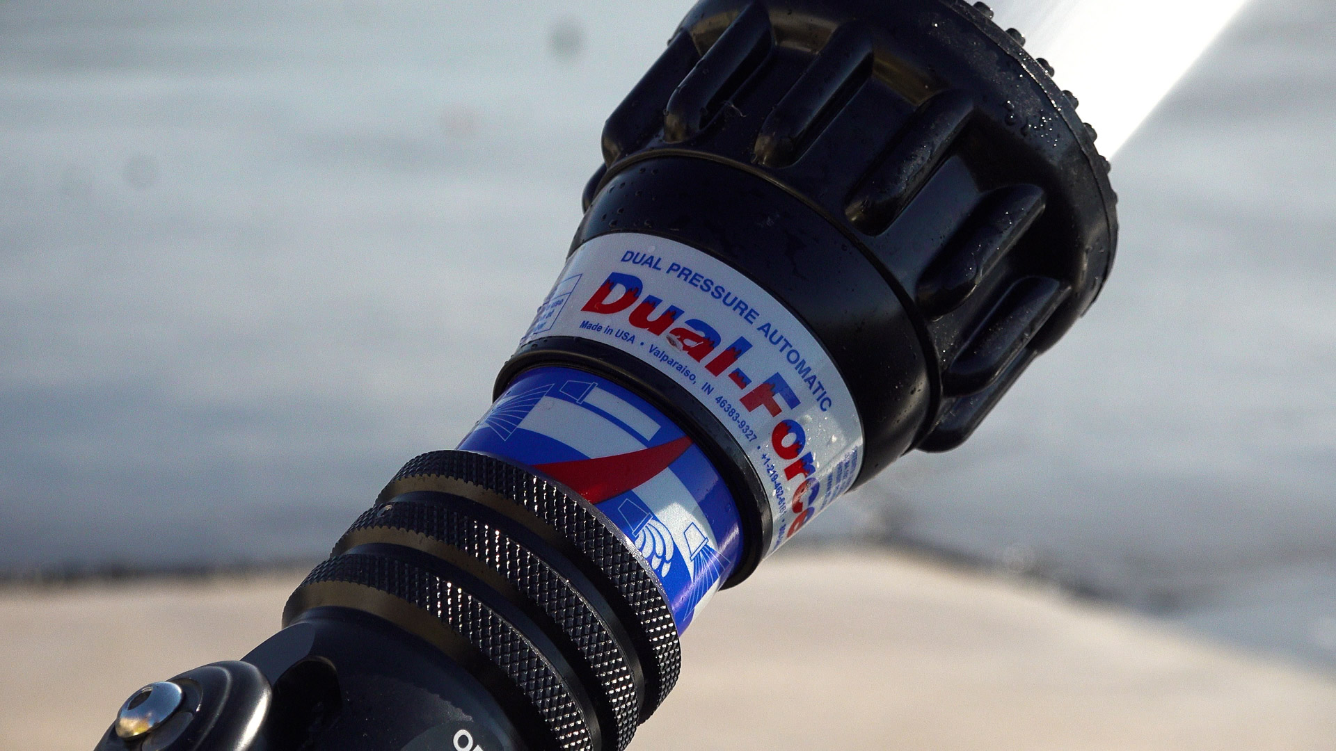 dual force.00 00 01 19.Still002