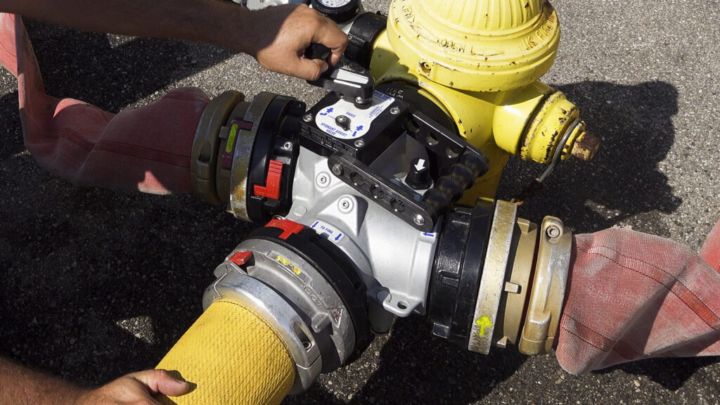 The Oasis™ Hydrant Assist Valve Advantage Over Competitor 4-Way Valves Oasis00 00 15 03Still005 Edited