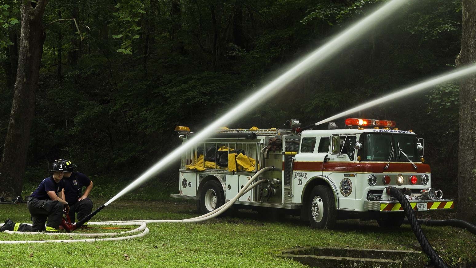 CrossFire® Portable Monitor crossfire.00 03 46 19.Still072 2 edited