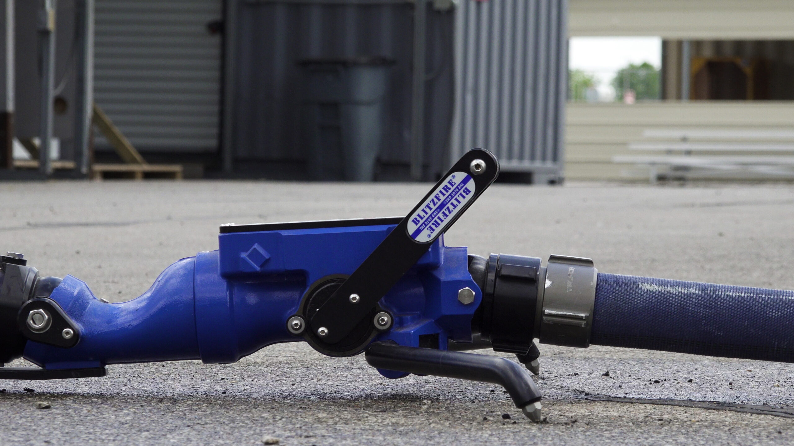 BlitzFire Portable Monitor +Max-Force Automatic Nozzle Package