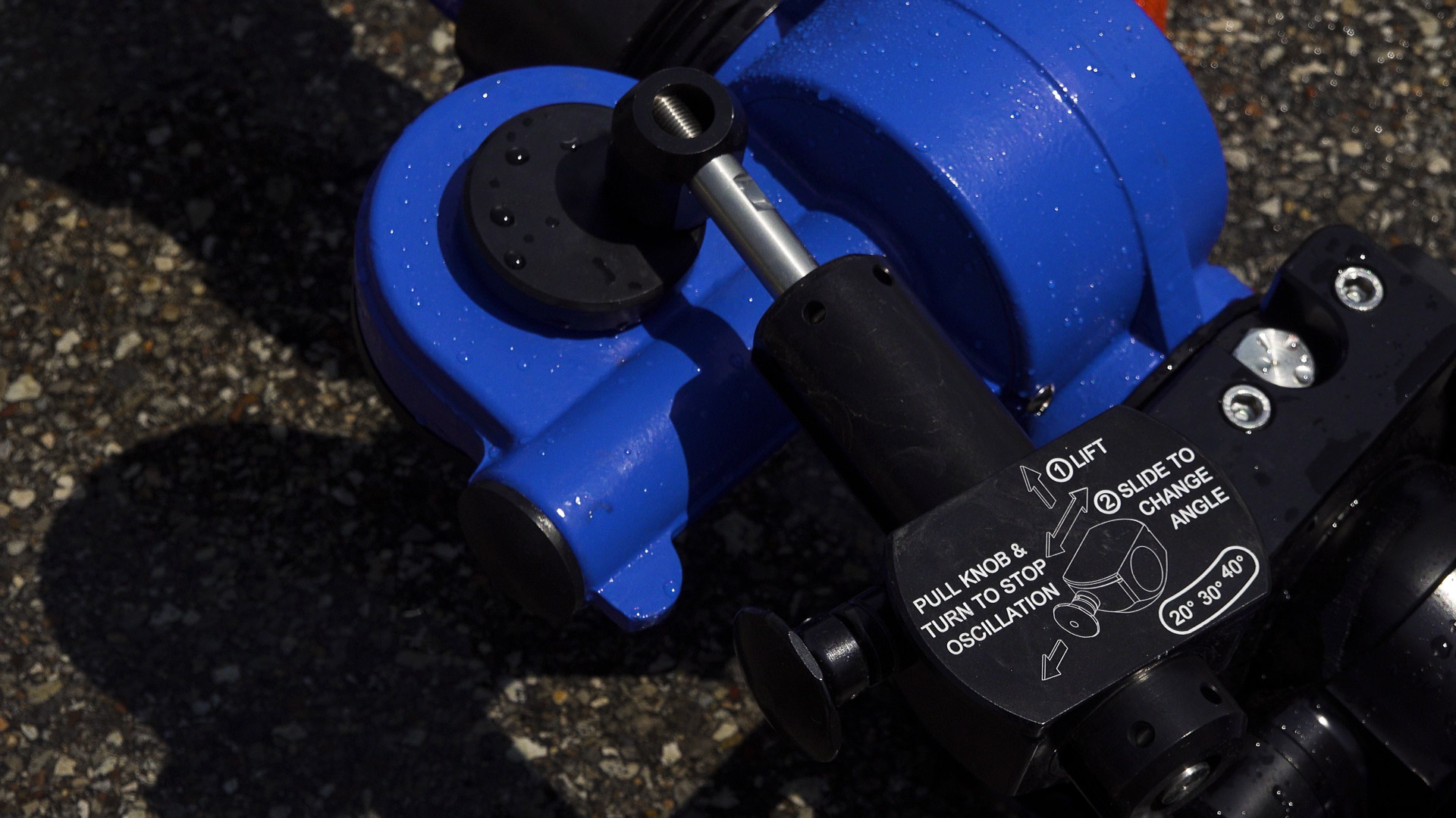 BlitzFire Oscillating Portable Monitor - 2.5